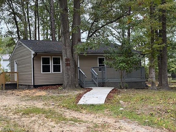 3rd image of 121 Theodore Allen Rd