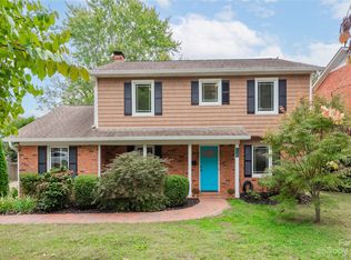 538 Sandridge Rd, Charlotte, NC 28210