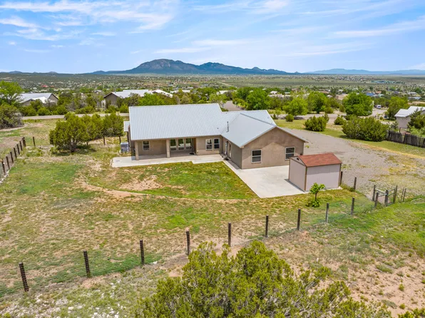 20 Camino Coyote, Edgewood, NM 87015