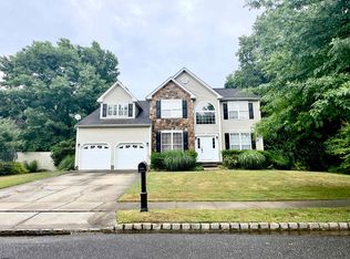 208 Prancer Rd, Egg Harbor Township, NJ 08234