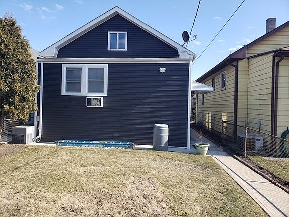 2nd image of 1011 S Cuyler Ave