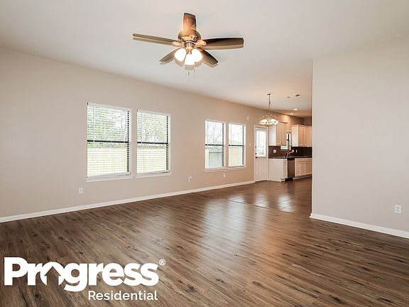 5th image of 18404 Sunrise Oaks Ct