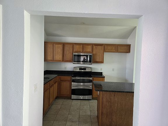 2nd image of 719 Kerwin Ct