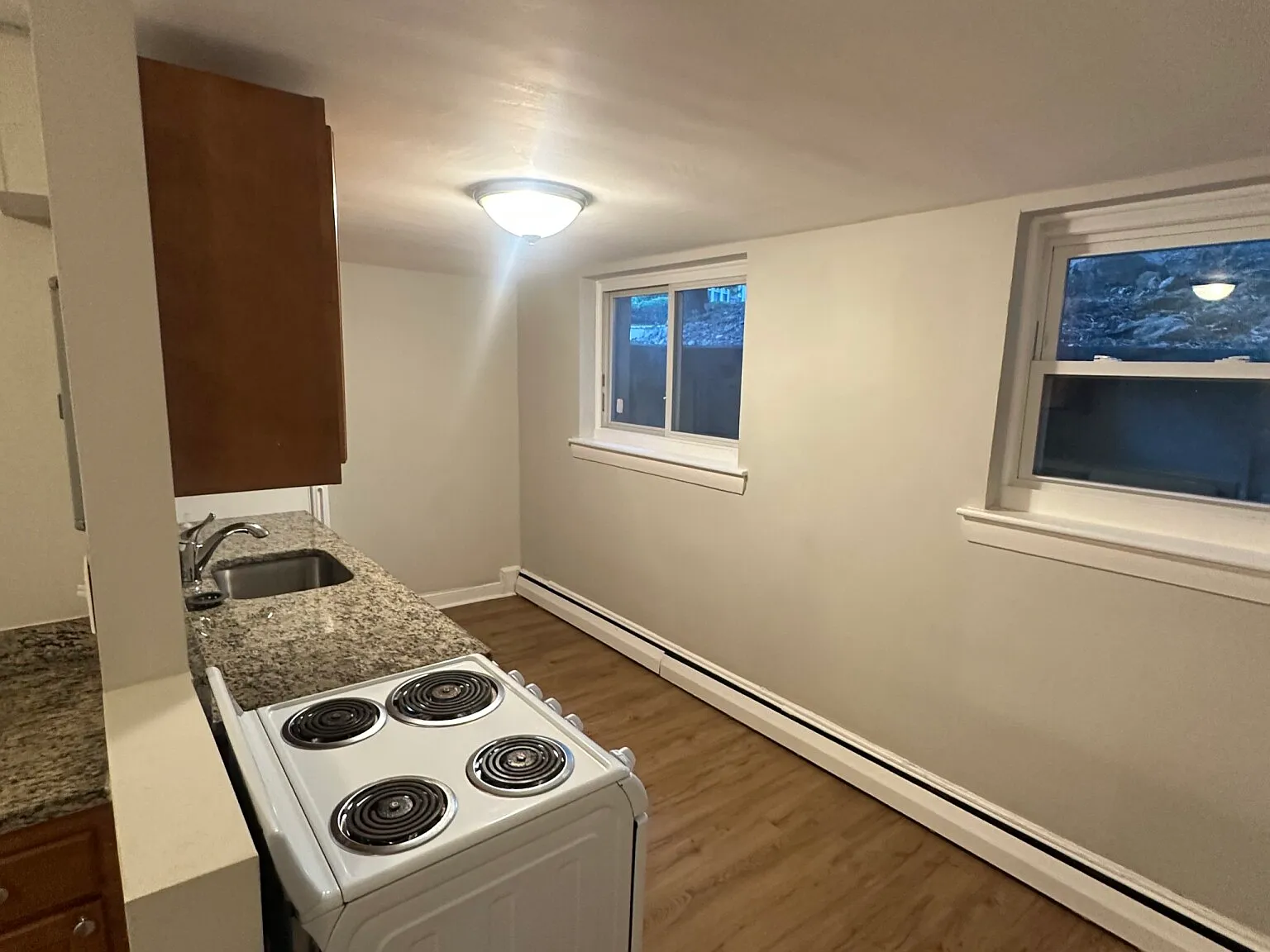 3 bed, 9999 sqft, $3,750 — Photo 2