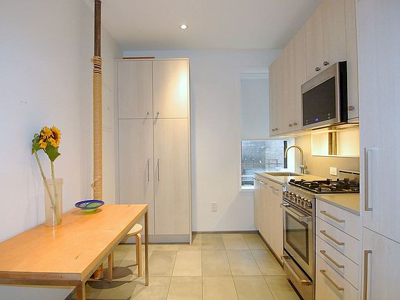 4th image of 509 W 122nd St APT 14