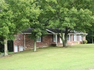 206 Hillcrest Dr, Ashland City, TN 37015
