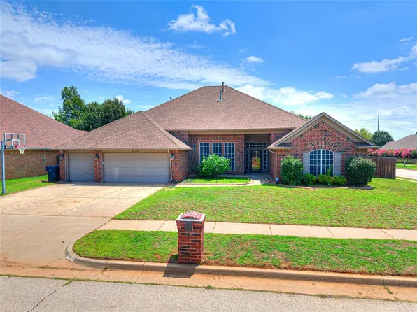 2524 Kingsley Ln, Oklahoma City, OK 73128