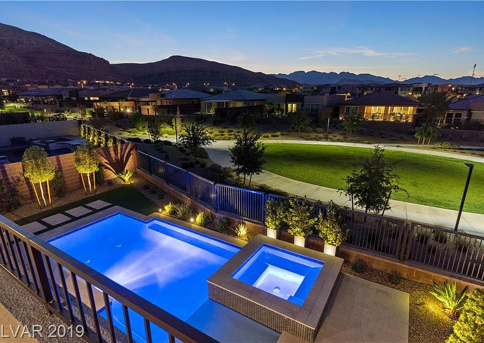 1st image of 10262 Jade Gardens Dr