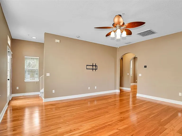 3102 Toscana Cir — Photo 16