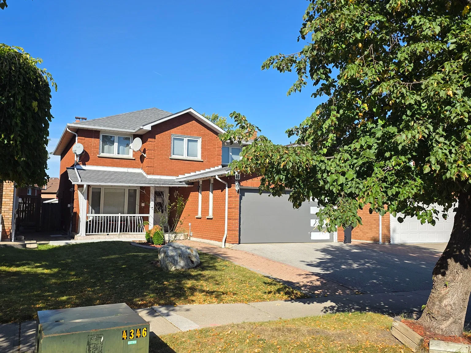 4 bed, $3,300 — Photo 3