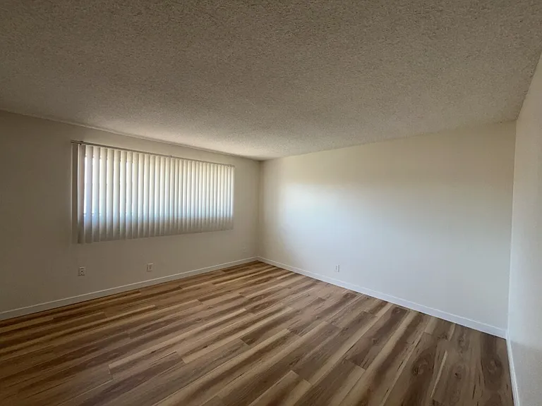2938 Karen Ave #3 — Photo 4