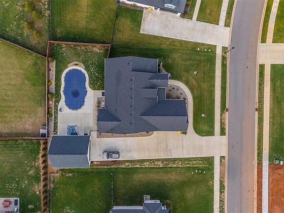 4th image of 8740 Creekstone Ln