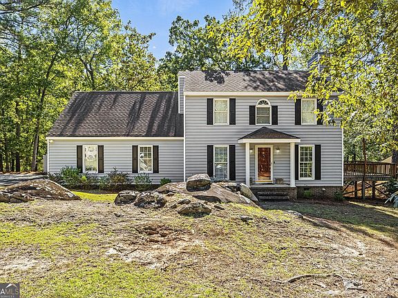 3rd image of 112 Southern Pines Cir