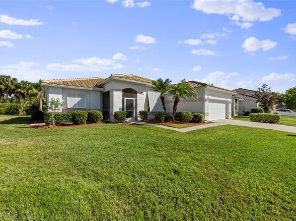11064 Lakeland Cir, Fort Myers, FL 33913