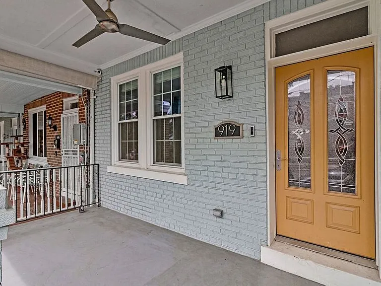 919 Decatur St NW — Photo 4