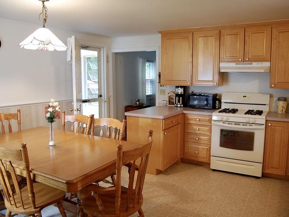 1 Pembroke St, Kingston, MA 02364 Zillow