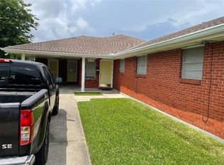 195 Metairie Ct, Metairie, LA 70001