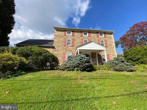 225 S Trooper Rd, Norristown, PA 19403