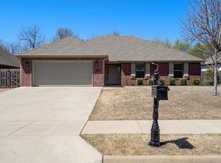 3750 Williams Cv, Springdale, AR 72764