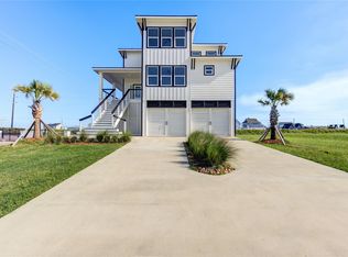 21201 Scissor Tail Ln, Galveston, TX 77554