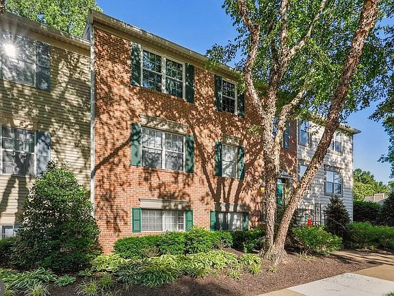 3rd image of 12023 Golf Ridge Ct APT 202