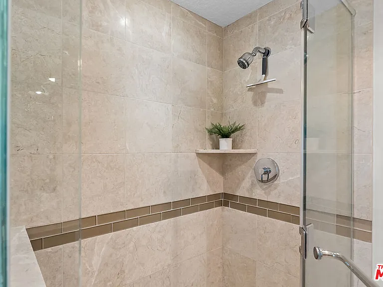 3141 Michelson Dr #1506 — Photo 24