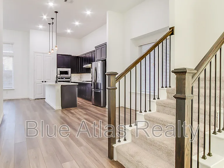 235 Woodson St — Photo 10