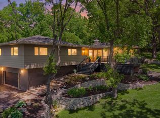 7121 Schey Dr, Edina, MN 55439