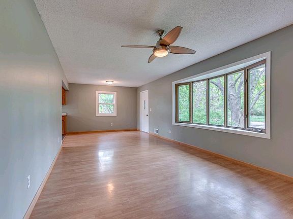 3rd image of 3453 190th Ave NE