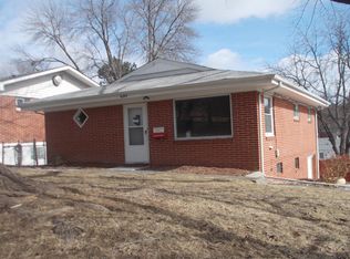 6249 S 42nd St, Omaha, NE 68107