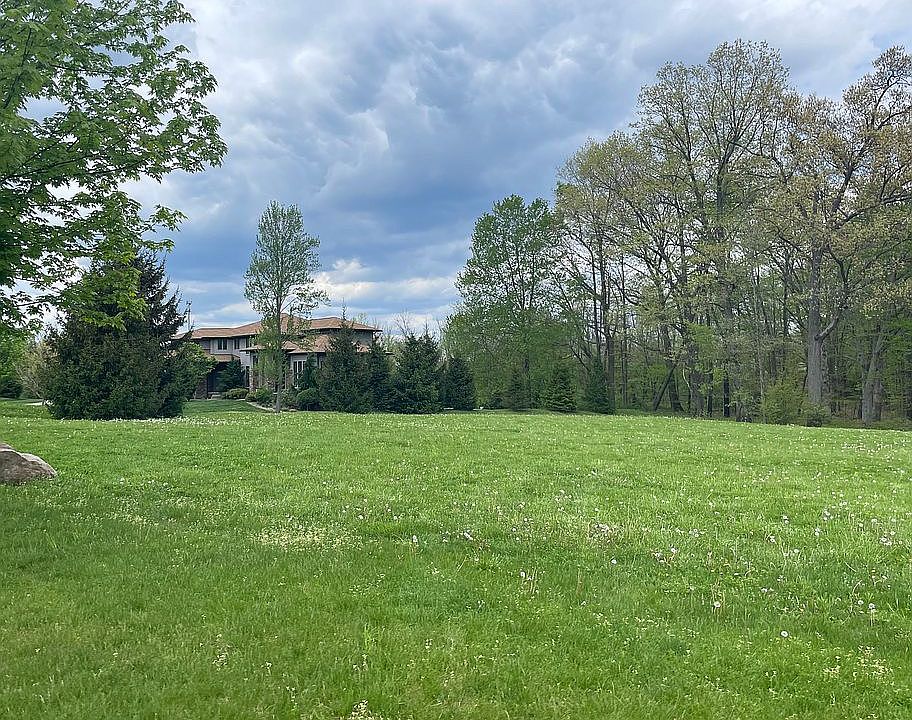 1st image of 495 Arbor Falls Dr