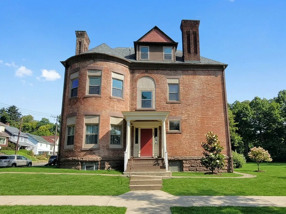 735 Orchard Ave #5