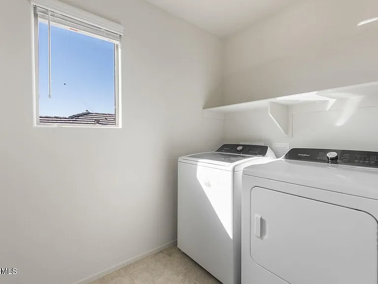 2428 S 246th Ln — Photo 14