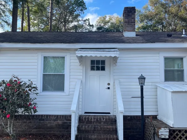 137 E 65th St, Savannah, GA 31405