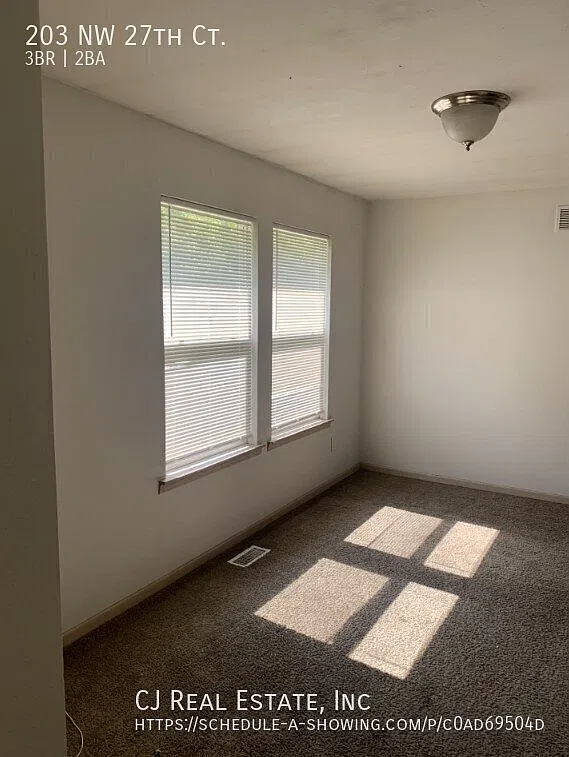 3 bed, 1752 sqft, $1,825 — Photo 4