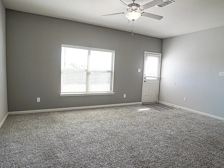 3012 Villegas Way — Photo 4