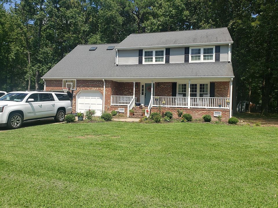 1st image of 36 Valmoore Dr