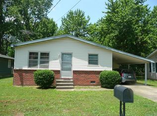 135 Marion Ave, Sikeston, MO 63801