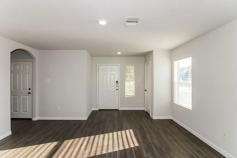 Rio Vista — Photo 3
