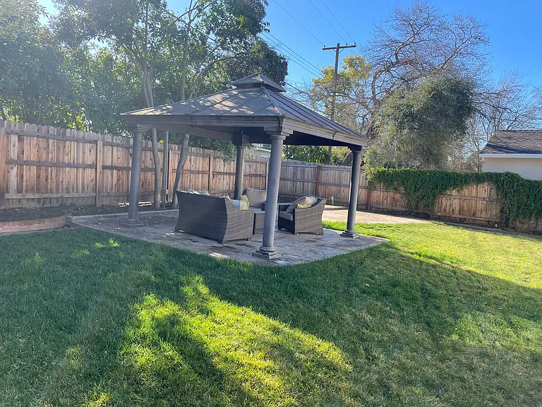 1818 Mercury Way — Photo 24