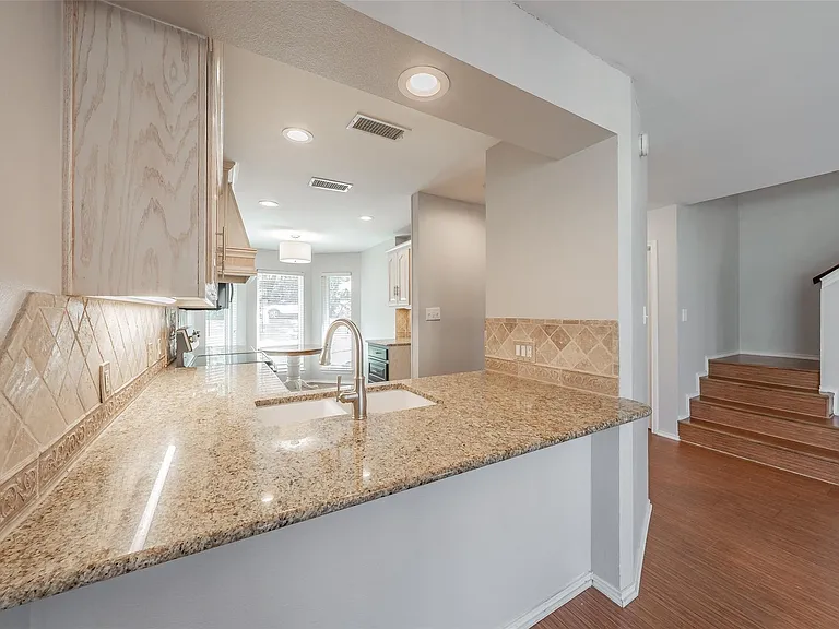4218 Mojave Dr — Photo 3