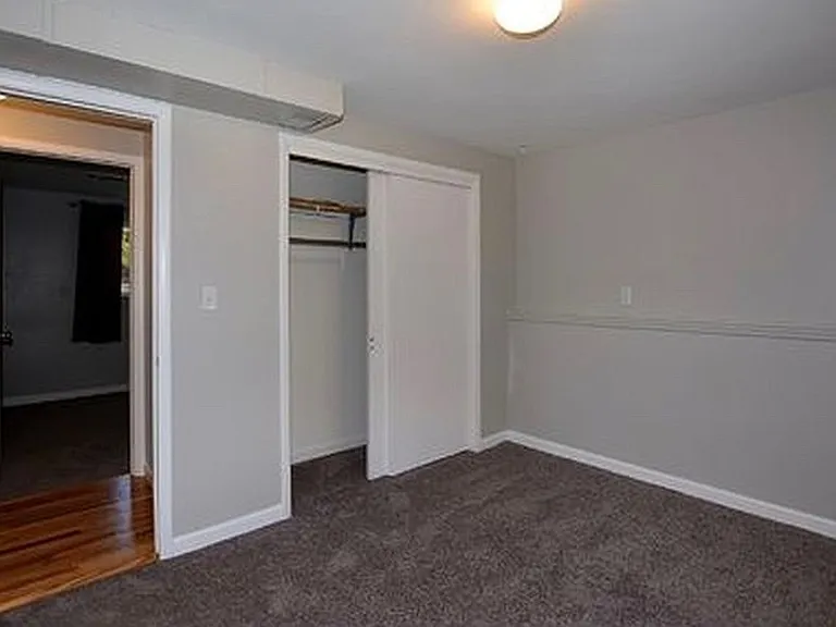 325 N Roosevelt Ave — Photo 26