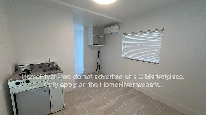 1 bed, 1.0 bath, 200 sqft, $1,200 — Photo 2