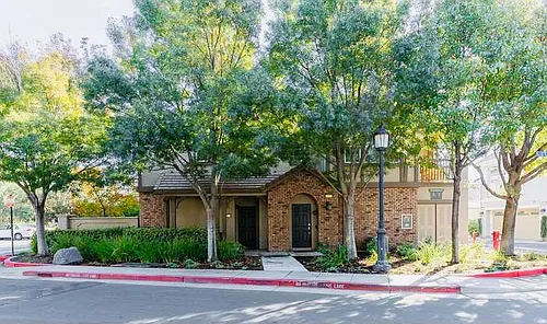 33 W Clarissa Ln Photo 1