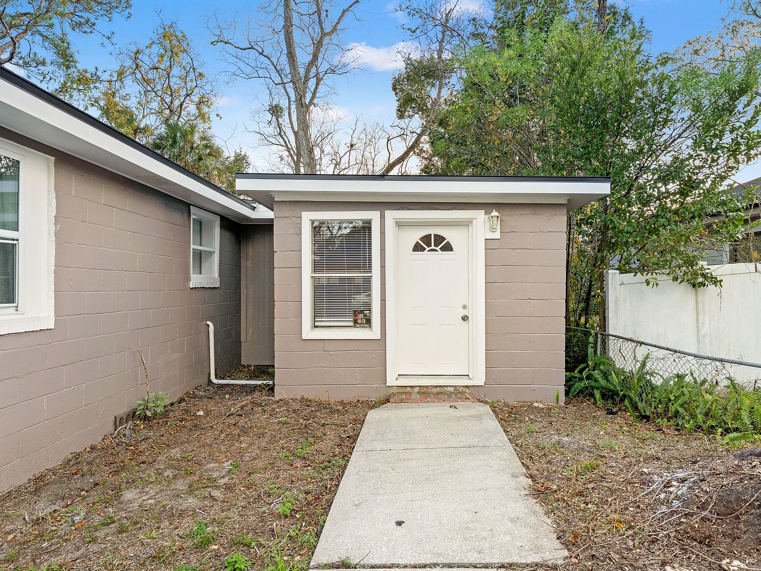 1 bed, 1.0 bath, 300 sqft, $1,230 — Photo 4