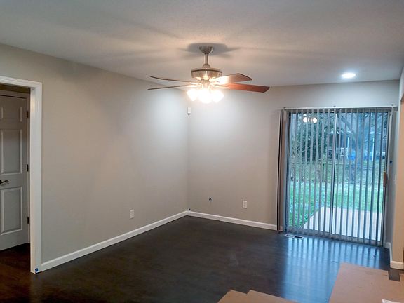 5th image of 2388 Birch Hill Dr