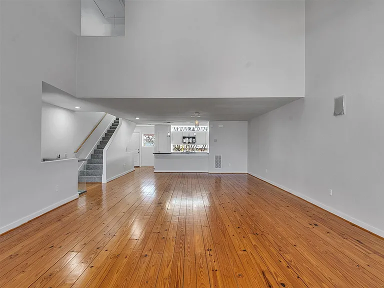 6935 Yellowstone Way Dr — Photo 26