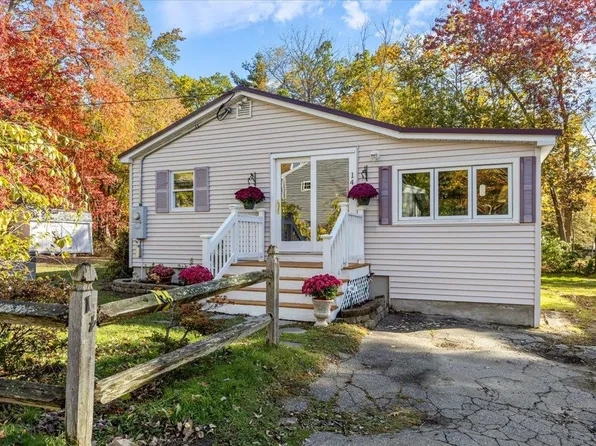 14 Lemyjoma Trail, Sandown, NH 03873