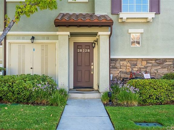 2nd image of 28228 Canterbury Ct