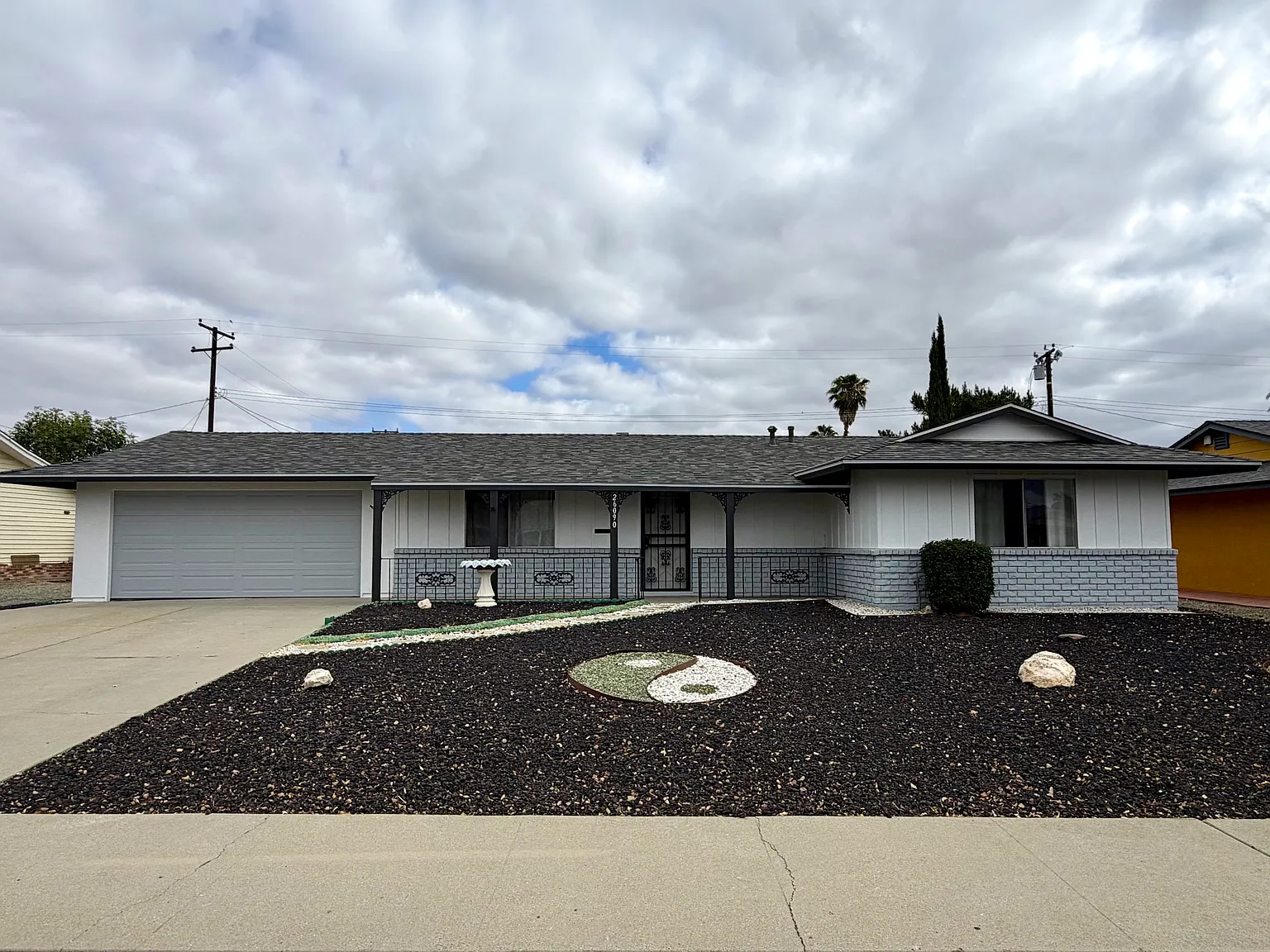 2 bed, 1098 sqft, $2,545 — Photo 2